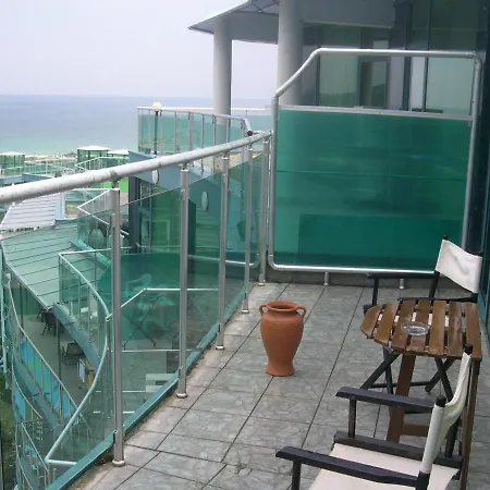 802, Spacy Apm With Sea View. Приморско